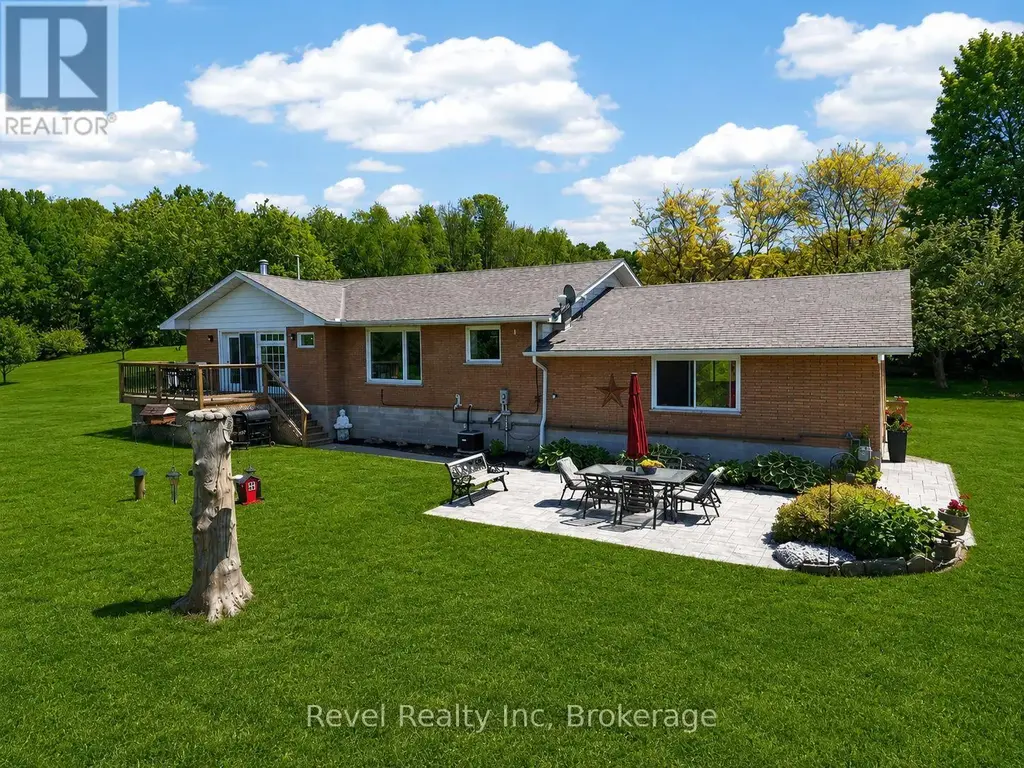 2391 Rumney Road, Tay